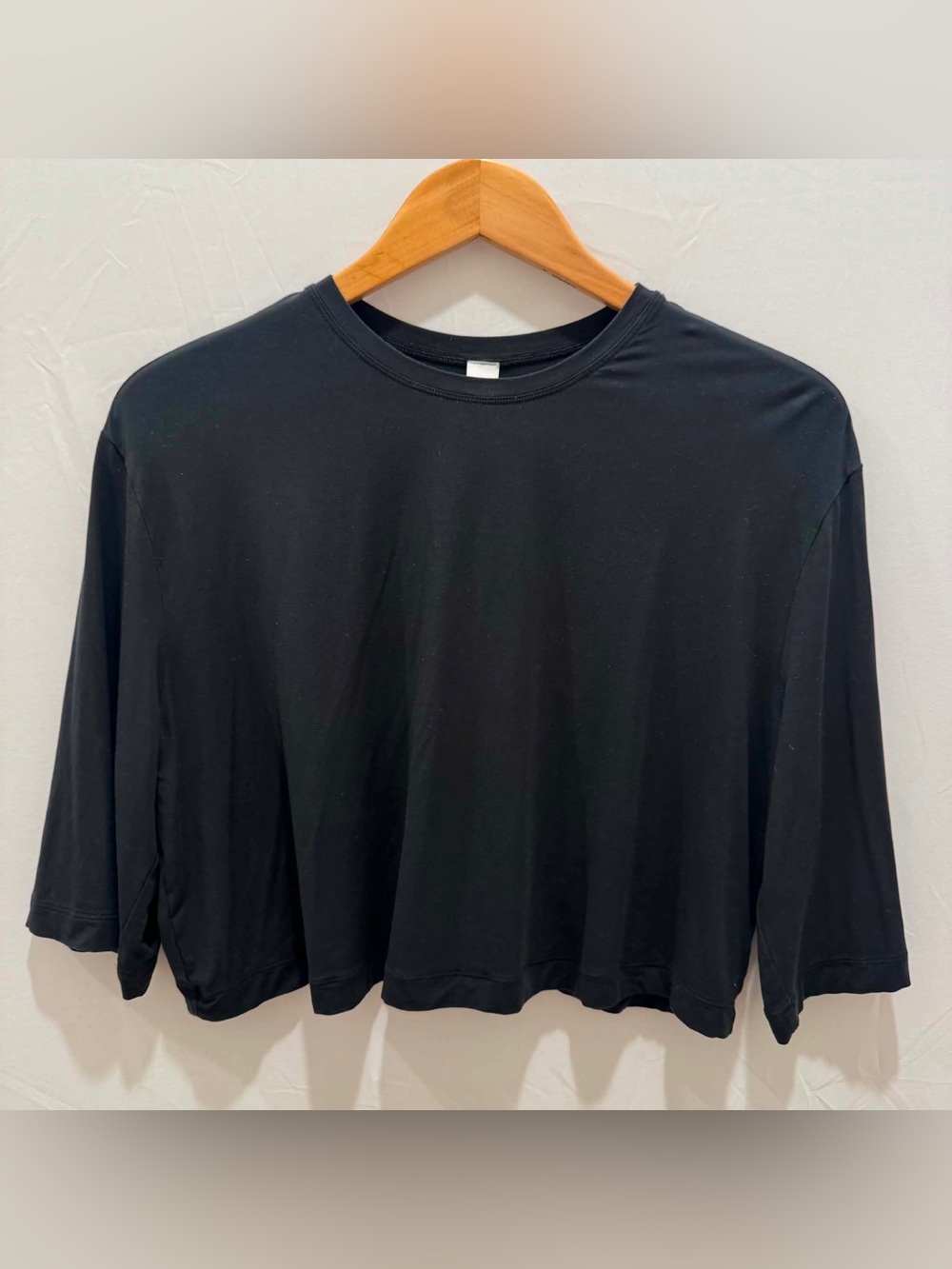 lululemon Women athletica Black Long Sleeve Crewneck Shirt Size 8